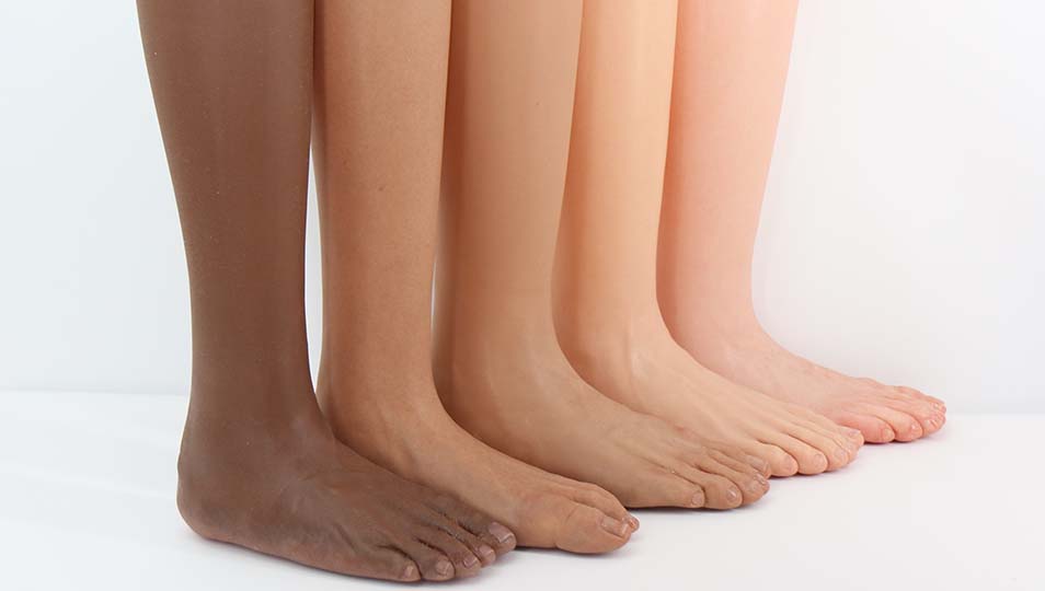color range of real looking prosthetic legs for amputees 