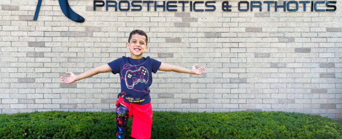 Pediatric above-knee prosthetic with growth